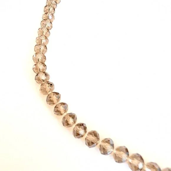Faceted smoke glass beaded necklace - Picture 10 of 11